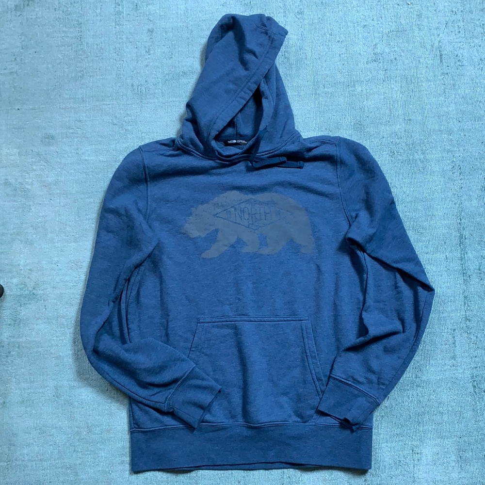 North face women’s sweatshirt EUC!